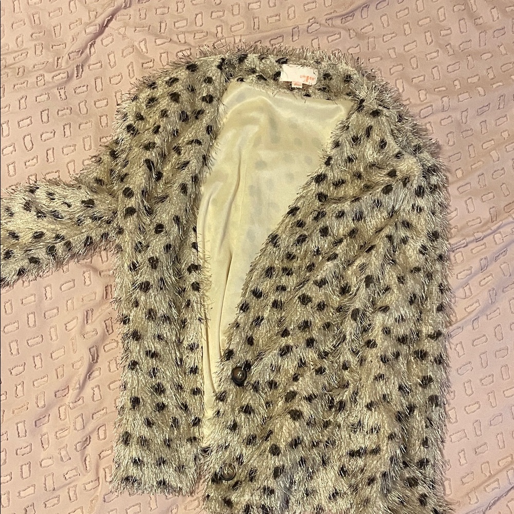 Umgee Textured Fringe Jacket in Cream and Black